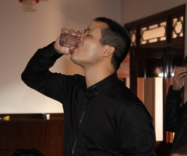 干杯---难舍人生