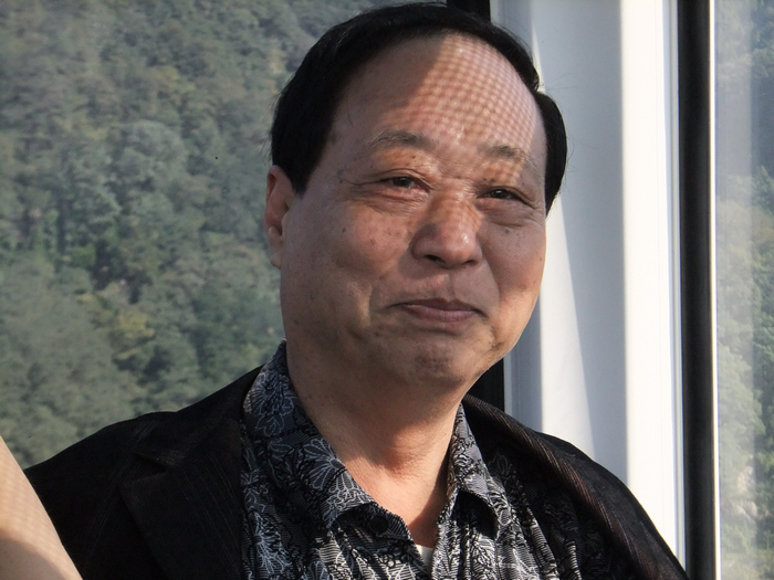 主持大哥