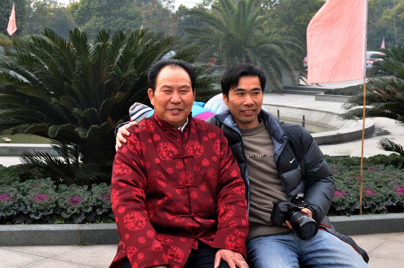 寿星与陆金明