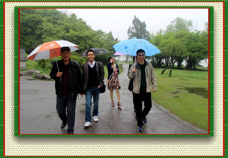雨中漫步玄武湖畔