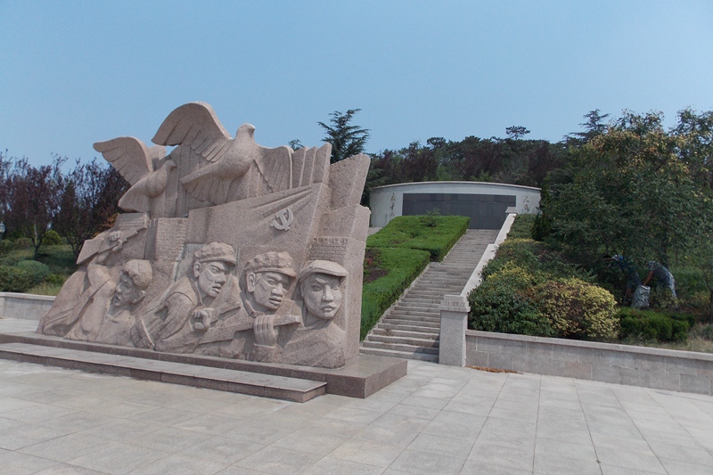 DSCN1280城阳革命烈士陵园.JPG