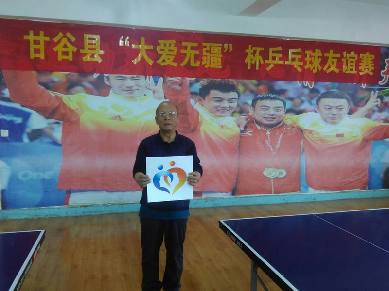 县老领导也来捧场