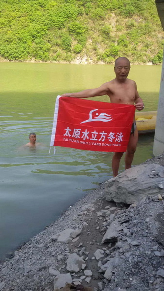 0418泳1277799571.jpg