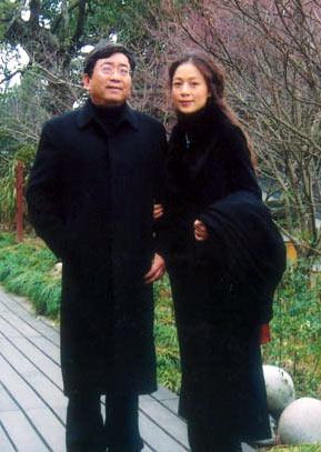 美女与“丑男”组建的十大恩爱明星夫妻(图)