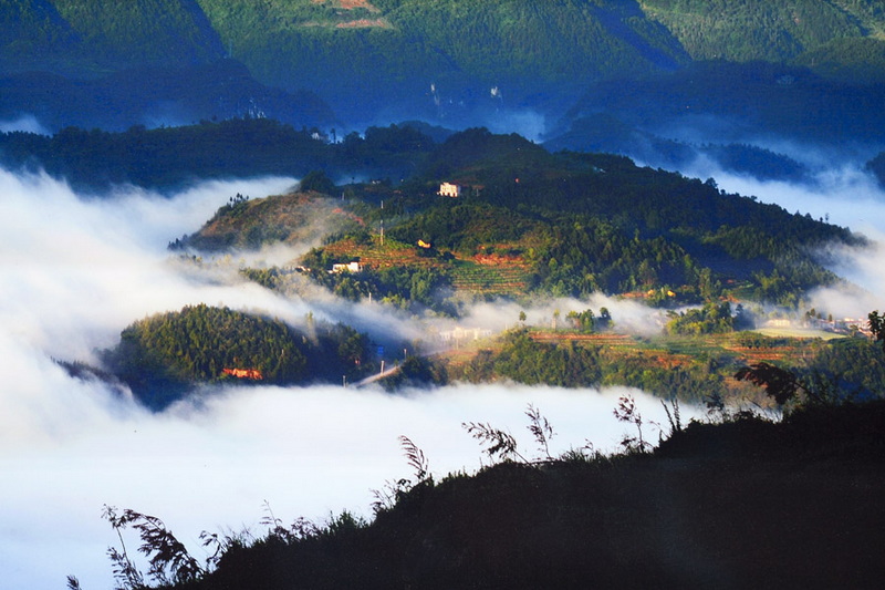 10笑乐汉——山村的早晨.jpg