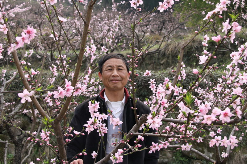 2岁的项伟强