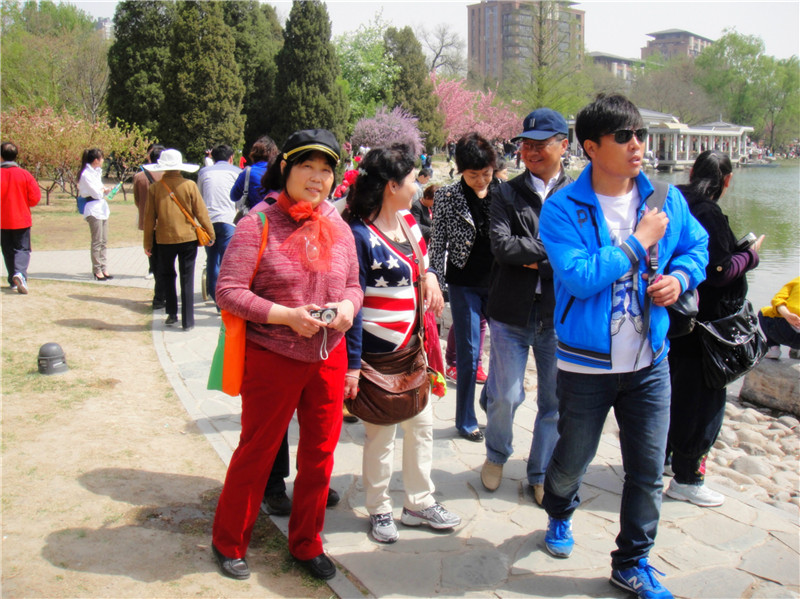 湖畔漫步.jpg