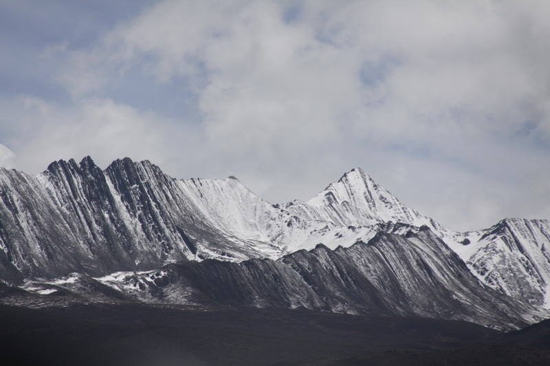 黄龙雪山