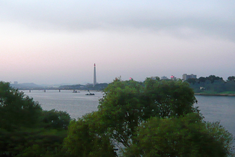 平壤大同江景色.jpg