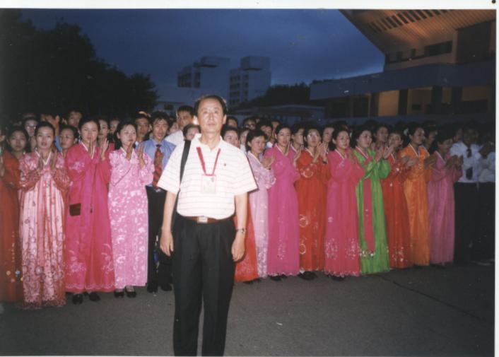 美姑娘欢迎队伍