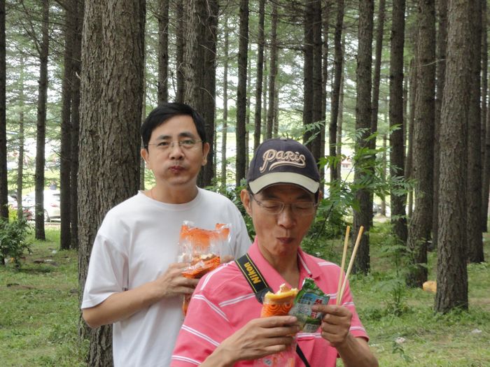 带头大哥和春哥
