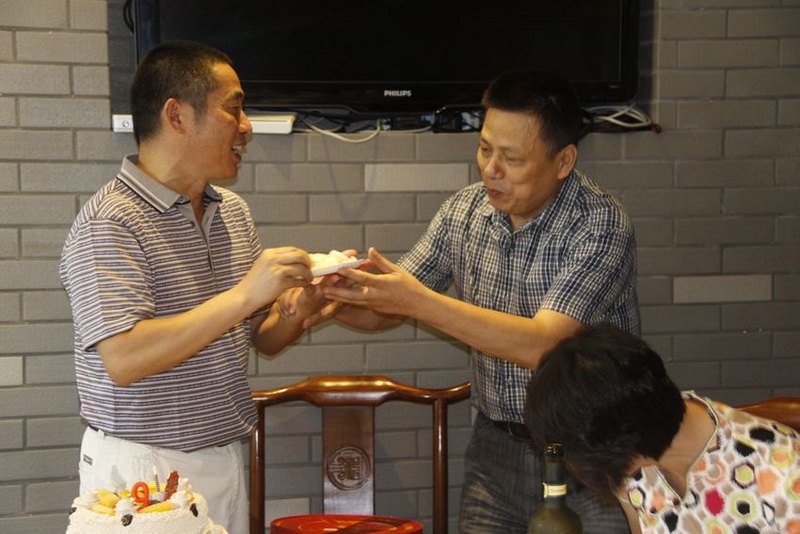 友谊传递。