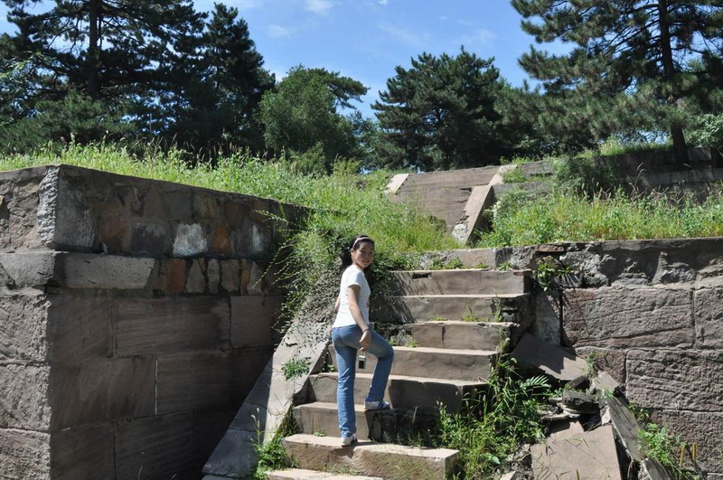 跟随燕山石叔叔找访古钟.jpg