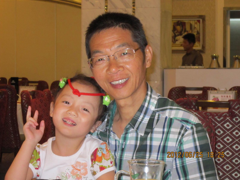 我最喜欢“王保平哥哥”，他是我的好朋友呢，我特开心呢。