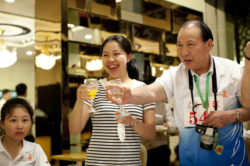 有朋自远方来，干杯