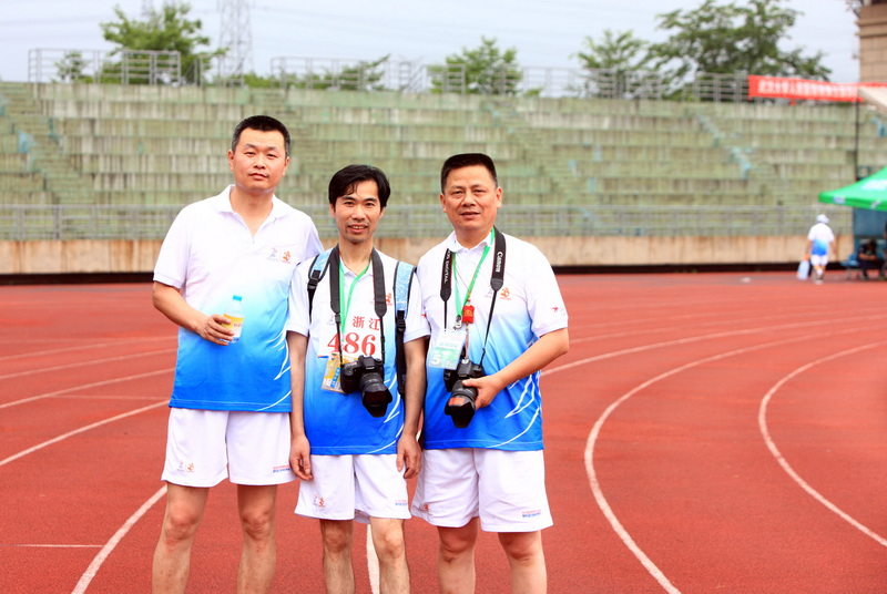 老黄，陆金明与陈雷合影.jpg
