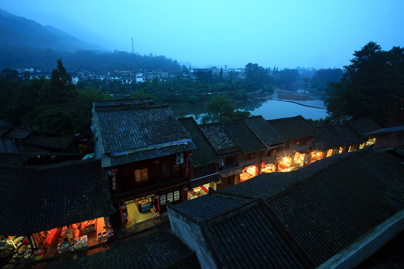 古镇夜色4.jpg
