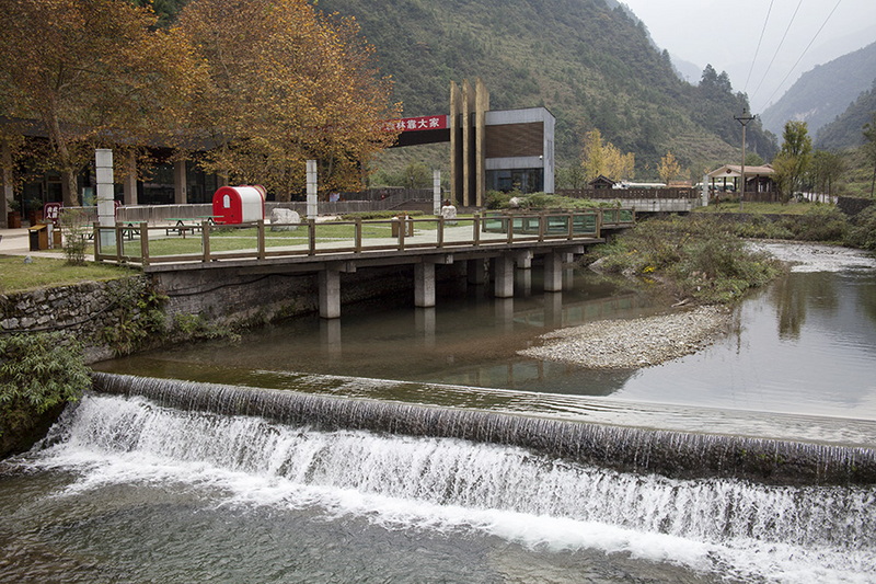 山水清清