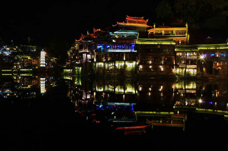 凤凰夜色4.jpg