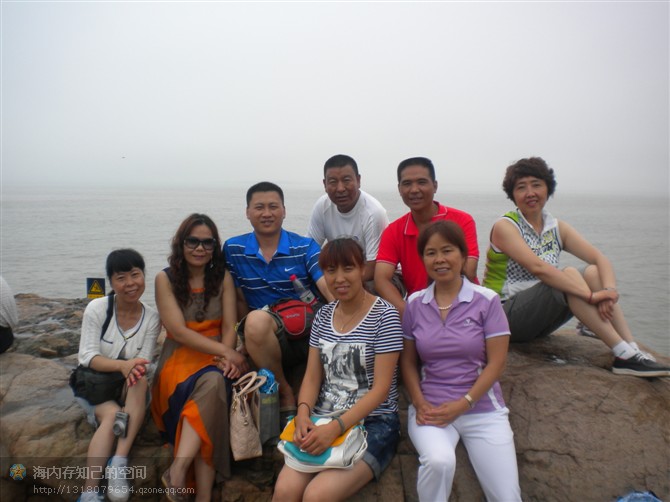 这是2012年6月与小郭等肝友在普陀山的合影