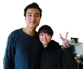 许崇斌和董丽媛小两口幸福满满.jpg