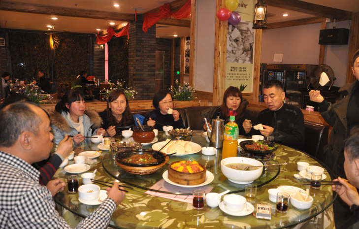 围桌肾斗士1