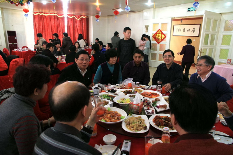 374 普洱茶 献给春天的诗 步韵和普洱茶在天津来了个春天的聚会 天行健 2013-2-13 2144.jpg