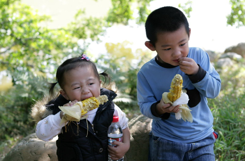 小秋风与小山石.jpg