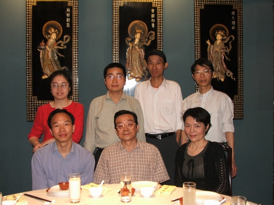 2006年5月在上海 功德林.jpg