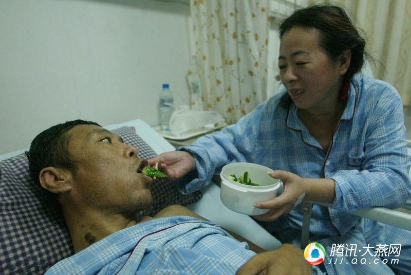 3 夫妻“同肝共肾”十年 携手庆祝重生.jpg