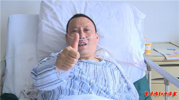 40李家松通过镜头感谢重庆的好心人.jpg