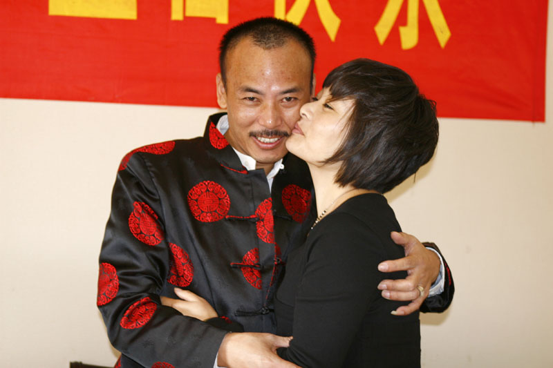 健都乐换肝整一年，荣光焕发笑开颜----祝健都乐生日快乐！