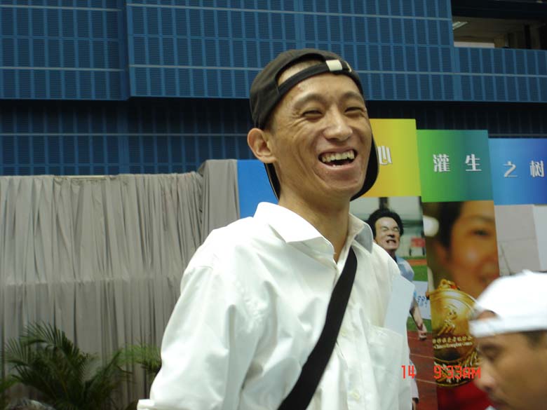 我们的队伍向太阳