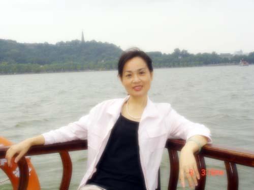 想念原“移植城”的美女们
