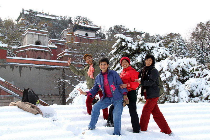 大雪中的颐和园