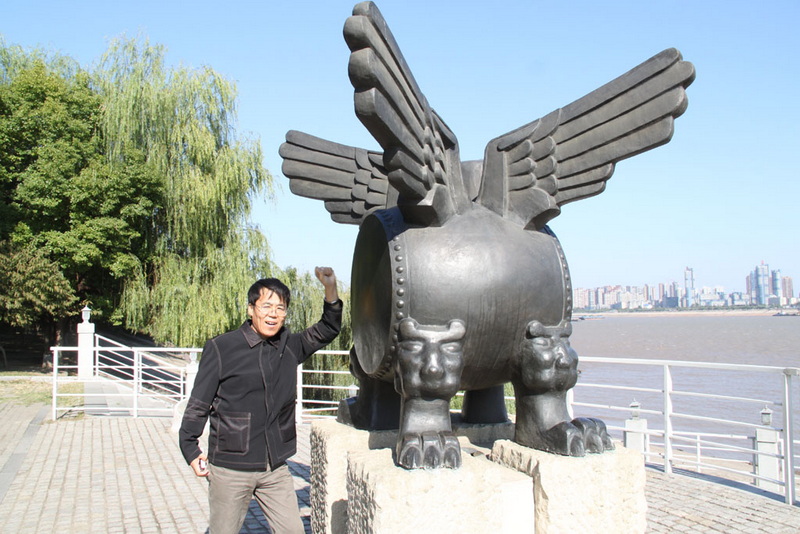 武汉四大圆满的结束了，令人难忘的，回味无穷的聚会场面仍然在眼前闪现