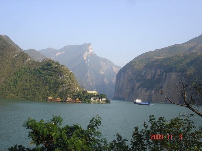 游长江山峡