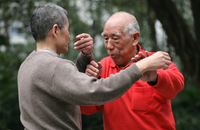 勤复查、及时减药