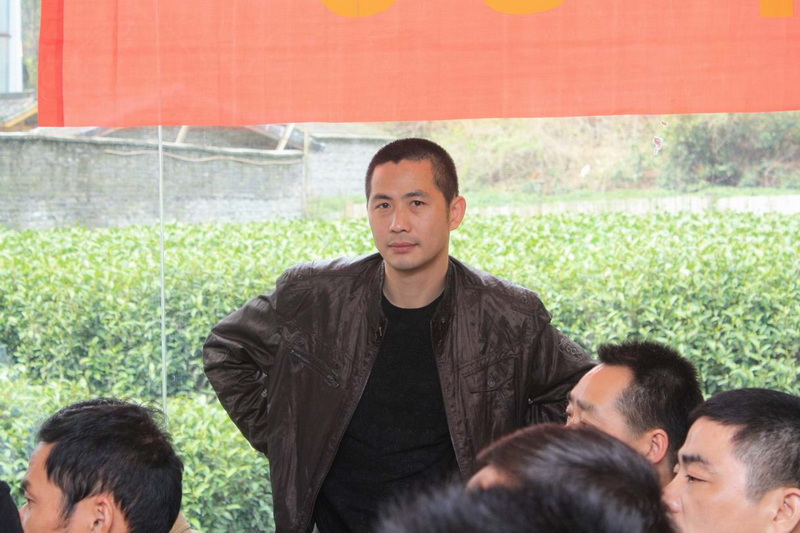 uIff2AvF.jpg