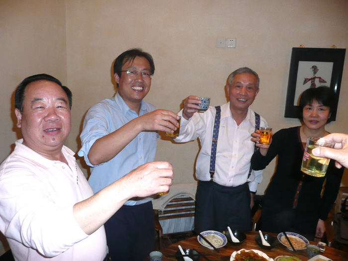 健康是金、三平两兄长生日快乐！
