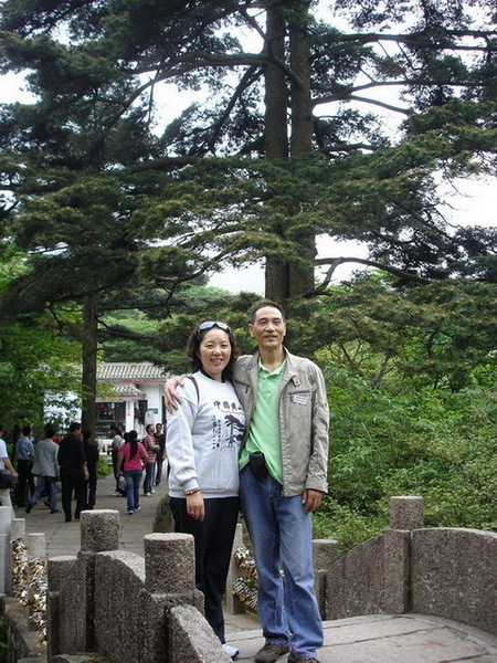 肝友结伴游黄山、相聚三天乐逍遥