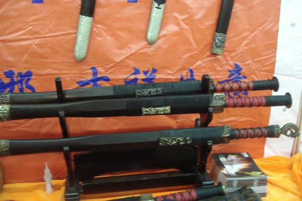 柳暗花明带您一起看民间美术展览会！
