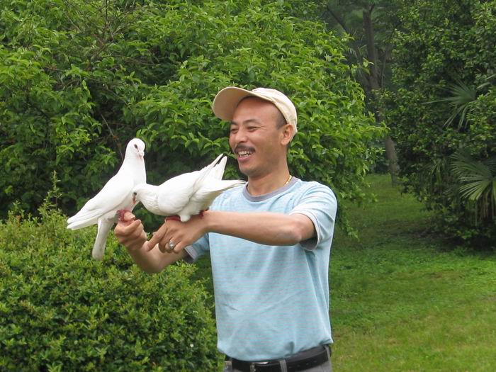 肝友结伴游黄山、相聚三天乐逍遥