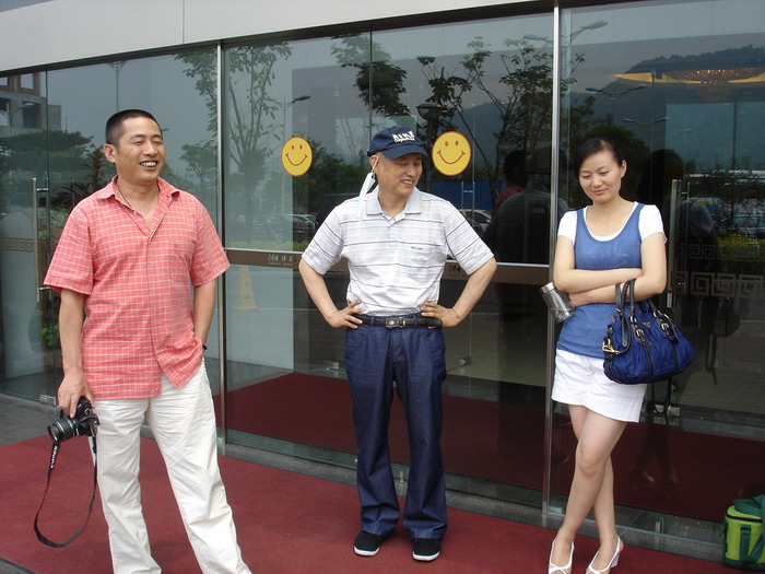 我们家乡：当年买私人飞机名扬全国的企业家---裘德道辛酸调查