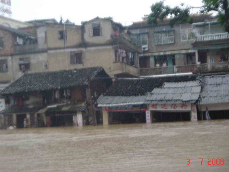 [灌水]桂林洪水现场报道