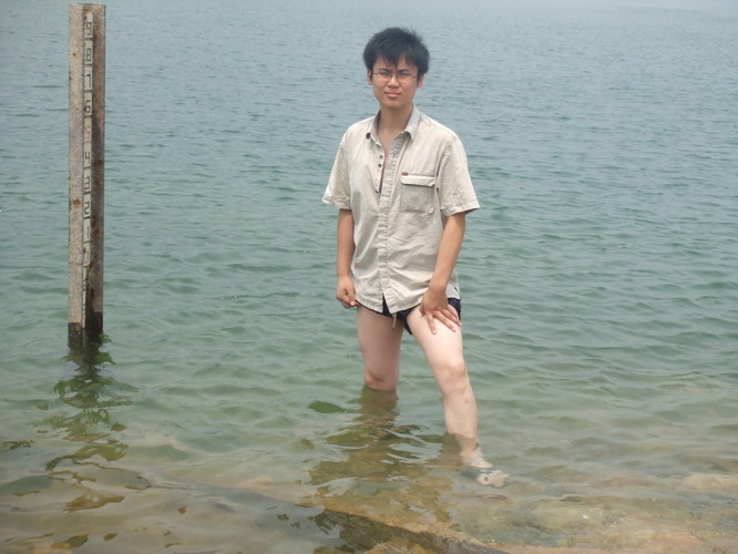 游山玩水