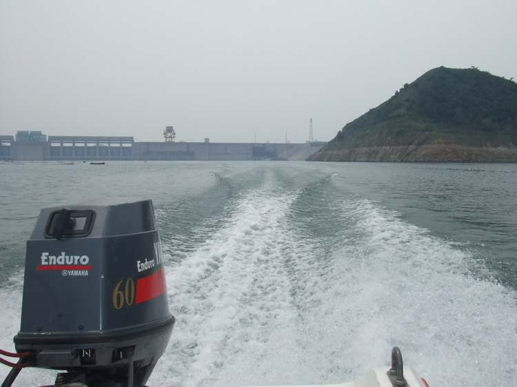 游山玩水