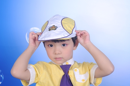 我上幼儿园了！祝贺我一下吧~~
