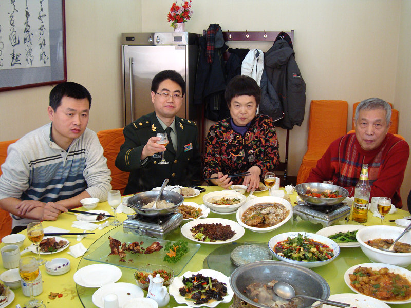 [推荐]新年伊始，彩虹俱乐部慰问移植门诊大夫护士