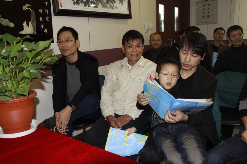 ·金秋硕果累，寿星耀光辉。